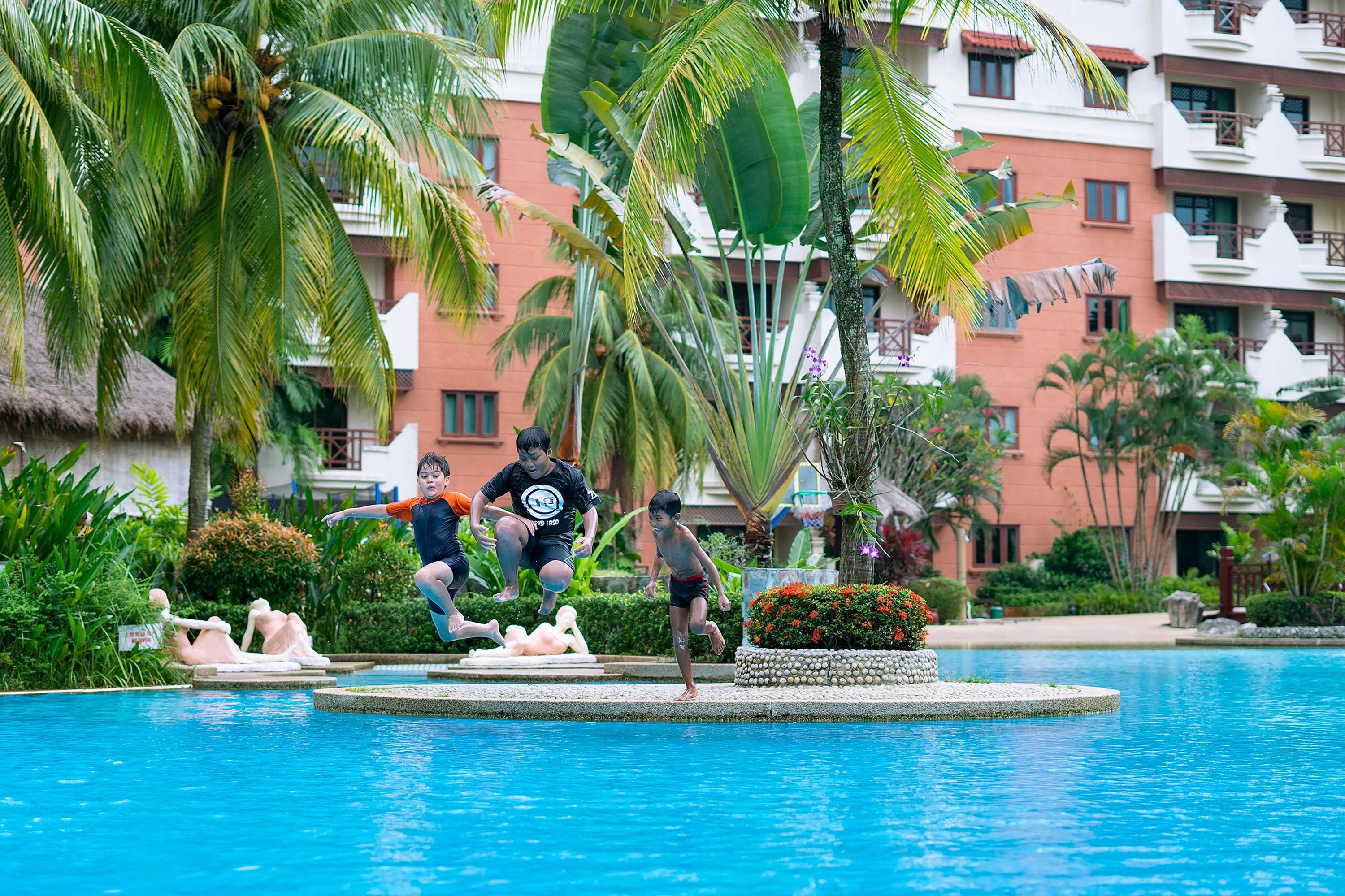 Pool
