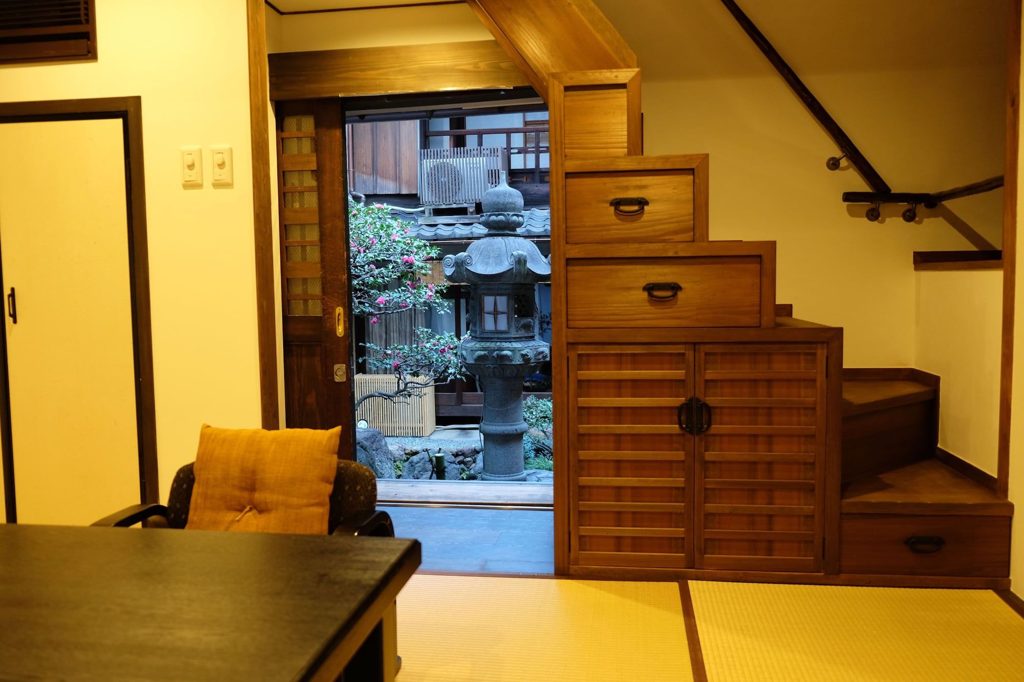 Room amenity