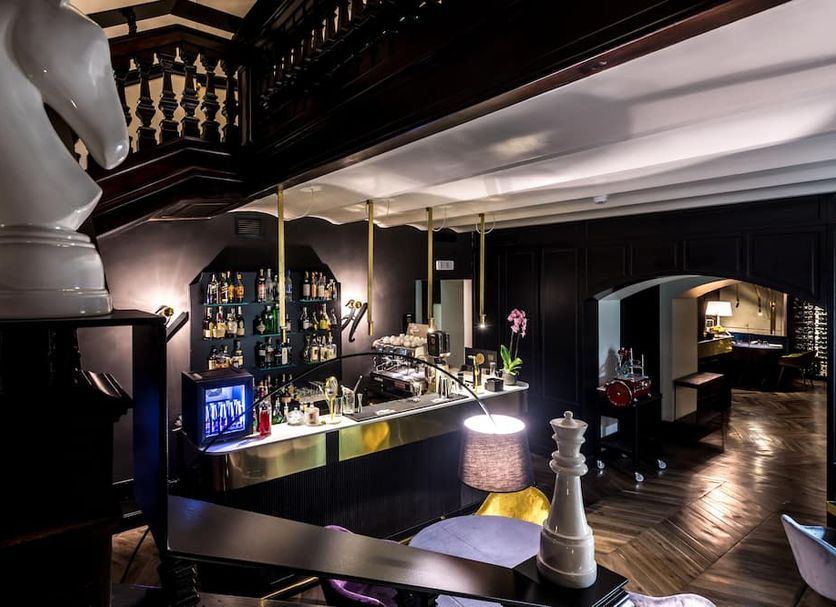 Bar Photo
