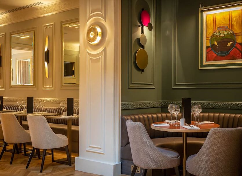 Restaurant Photo