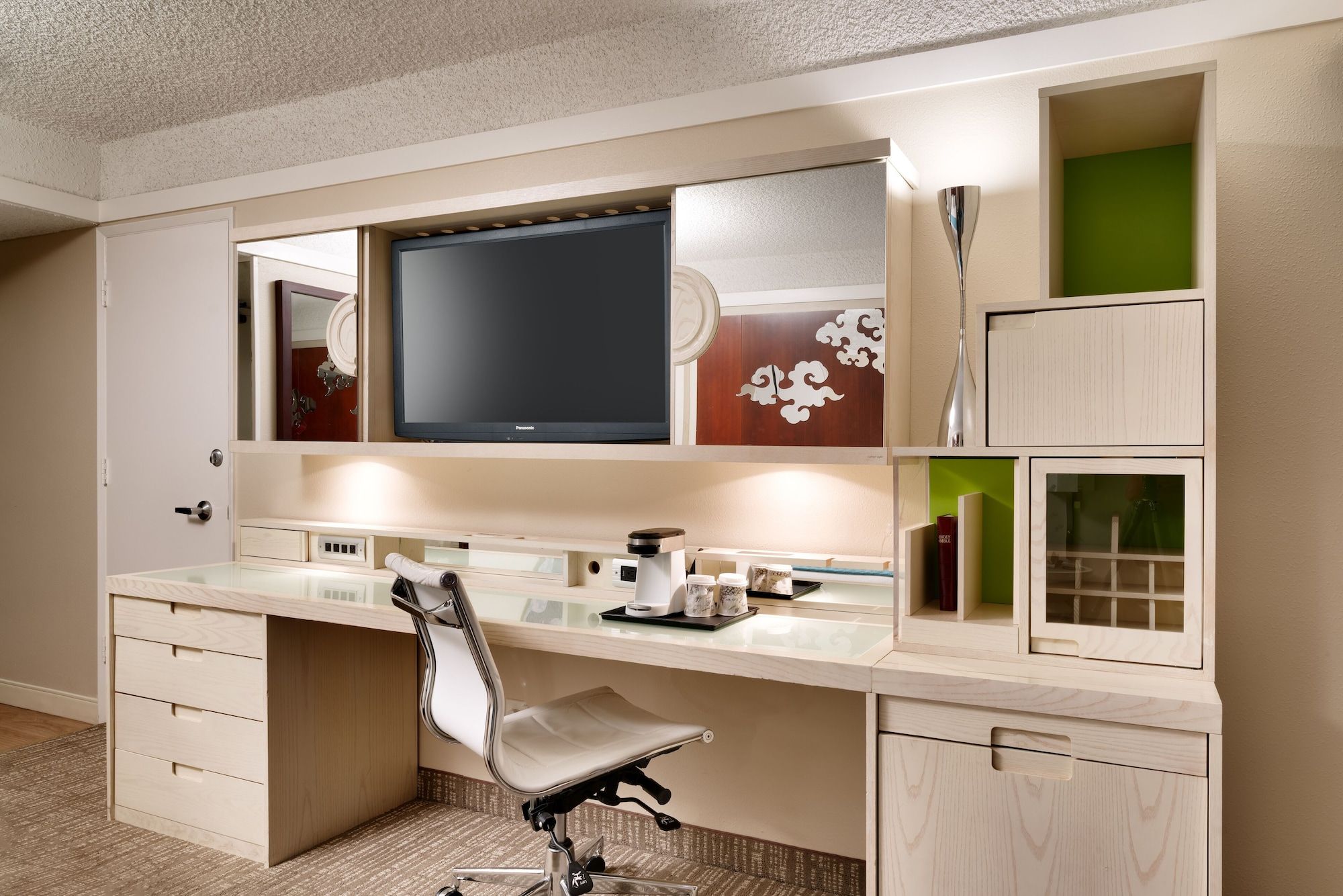 Room amenity