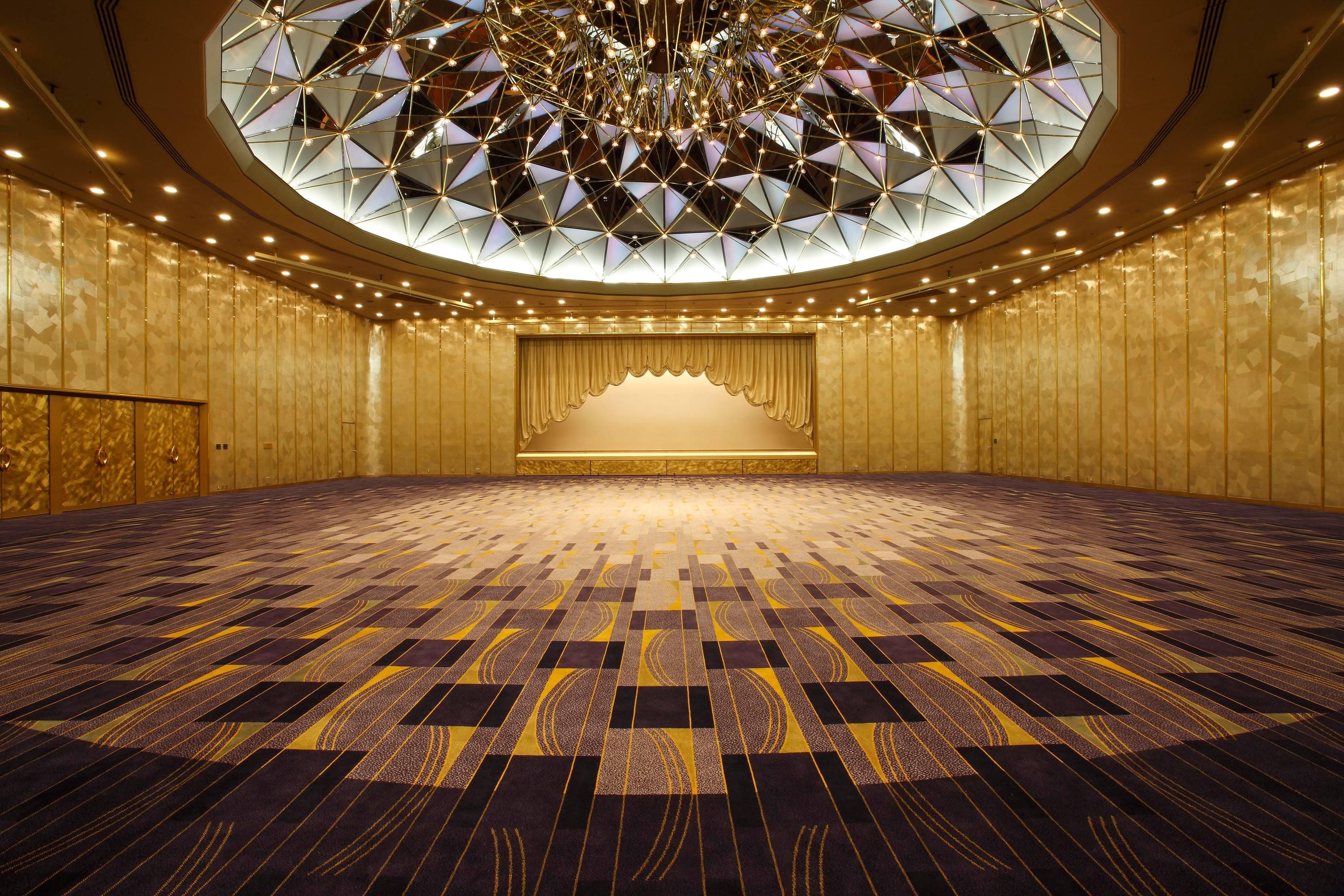 Banquet hall