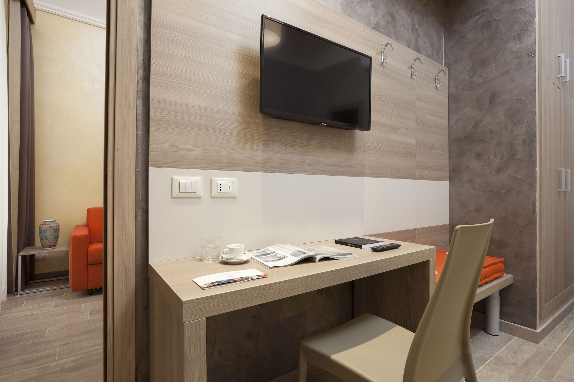 Room amenity