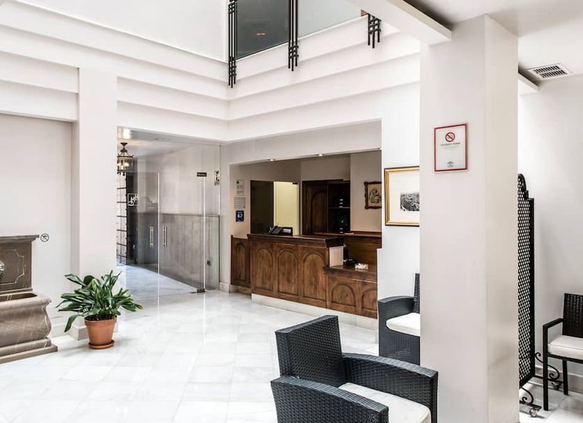 Front desk Photo