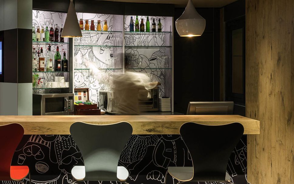 Bar Photo