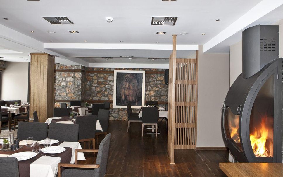 Restaurant Photo