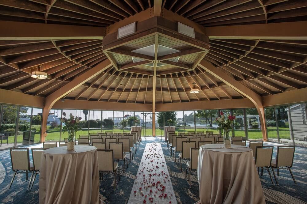 Banquet hall