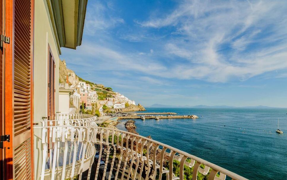 Balcony Photo