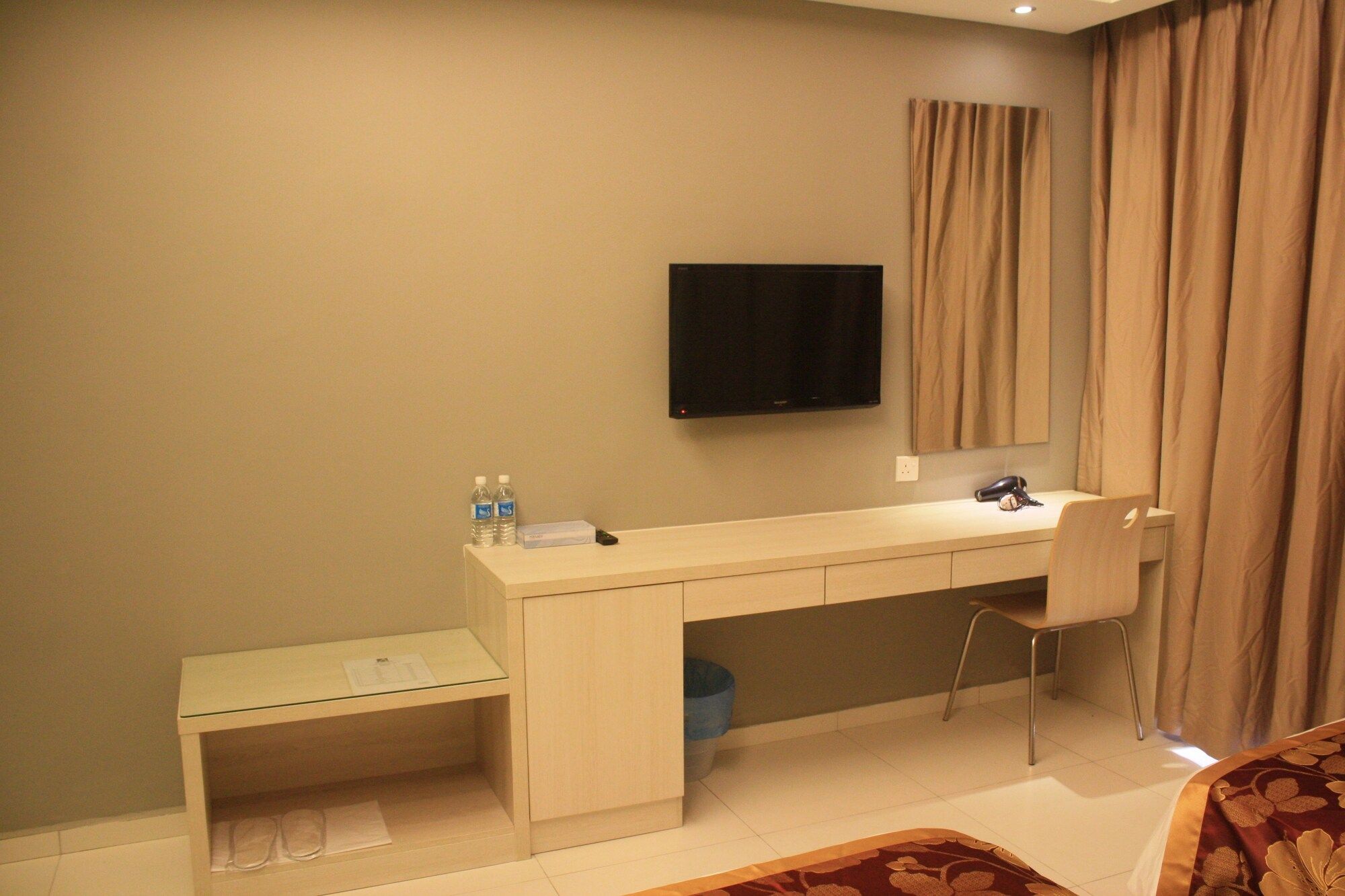 Room amenity