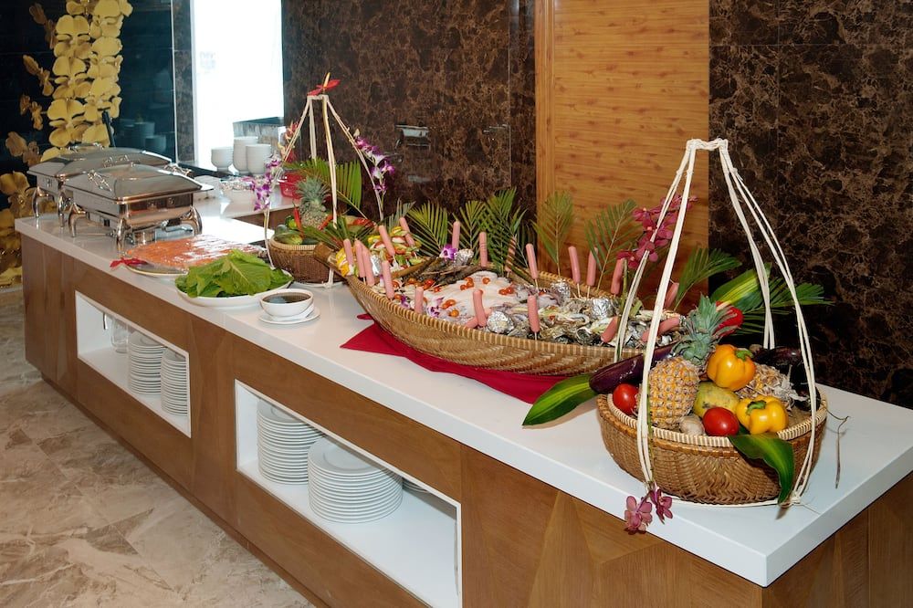 Buffet Photo
