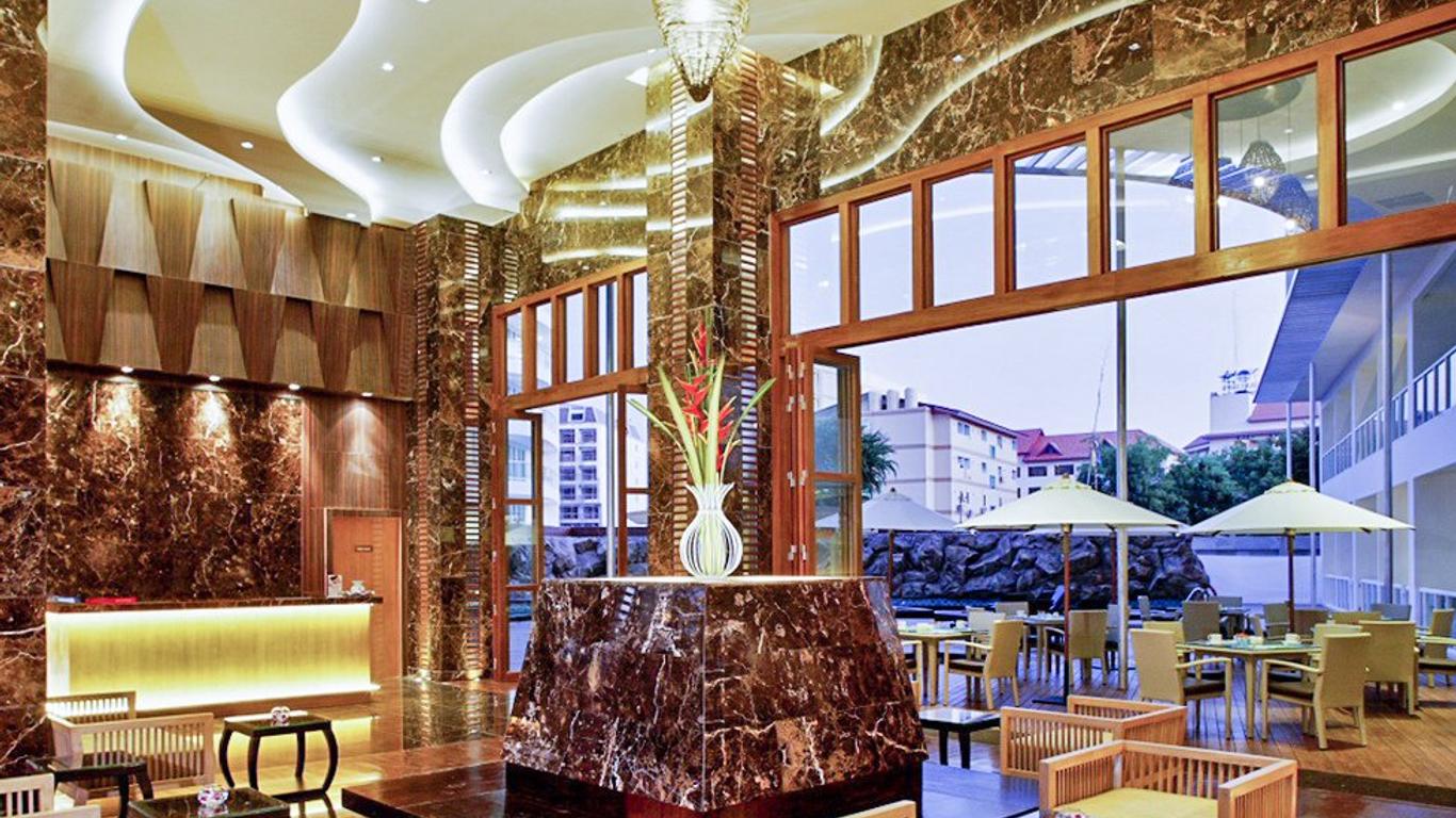 Centara Nova Hotel & Spa Pattaya