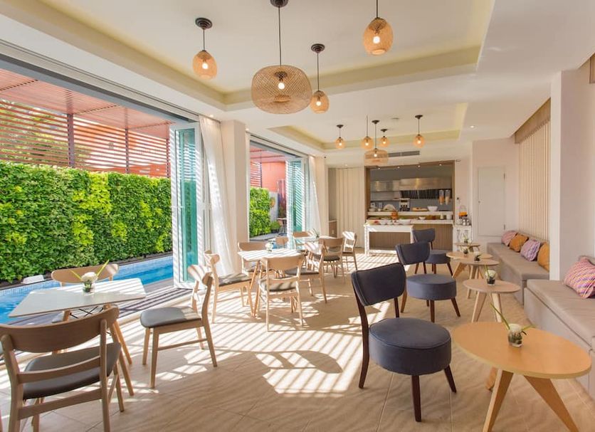 Restaurant Photo