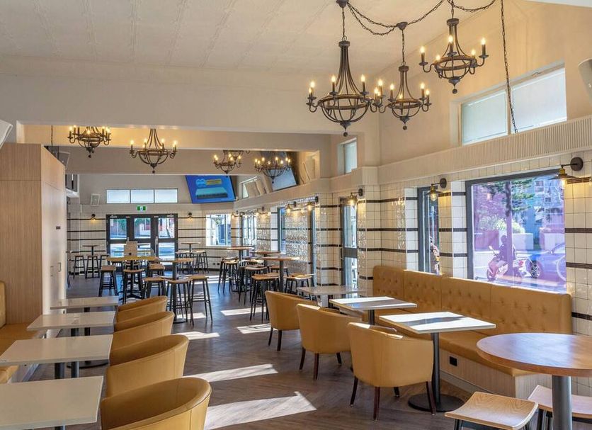 Restaurant Photo