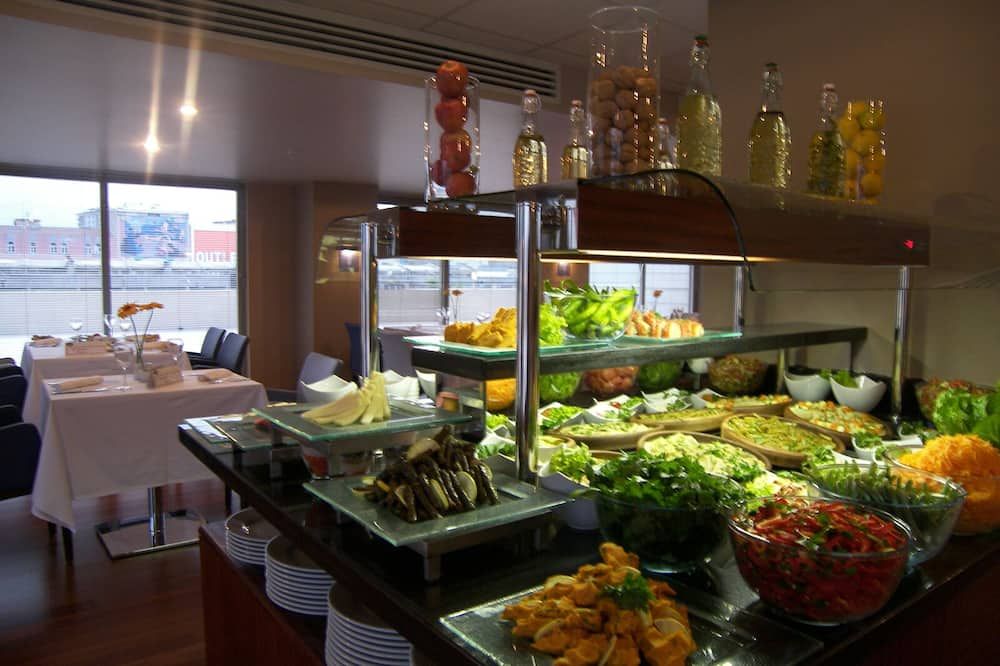 Buffet Photo