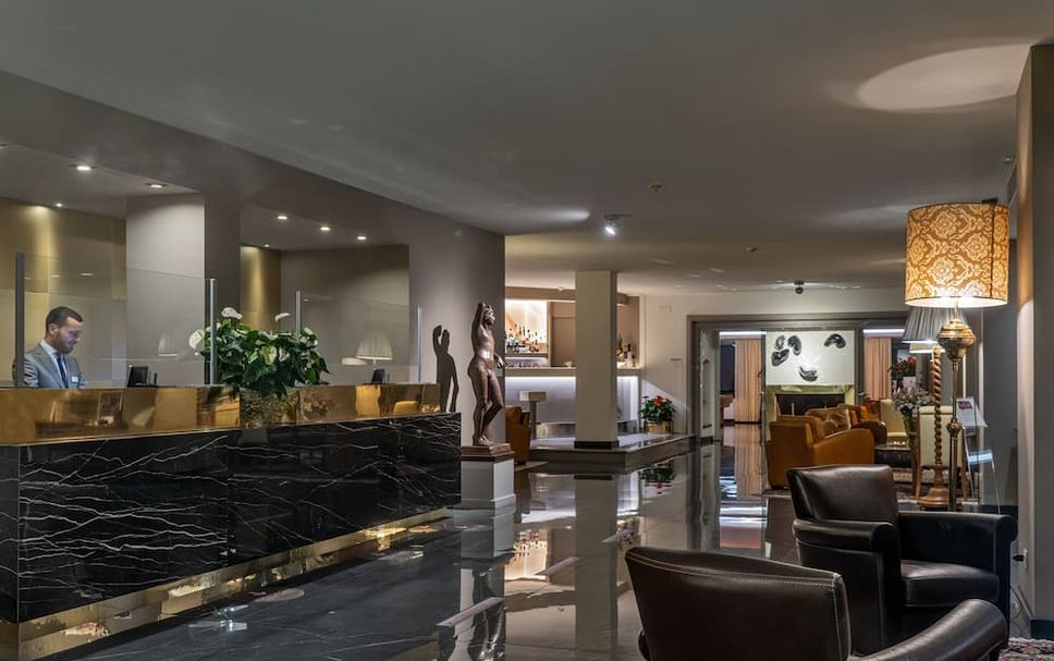 Lobby Photo