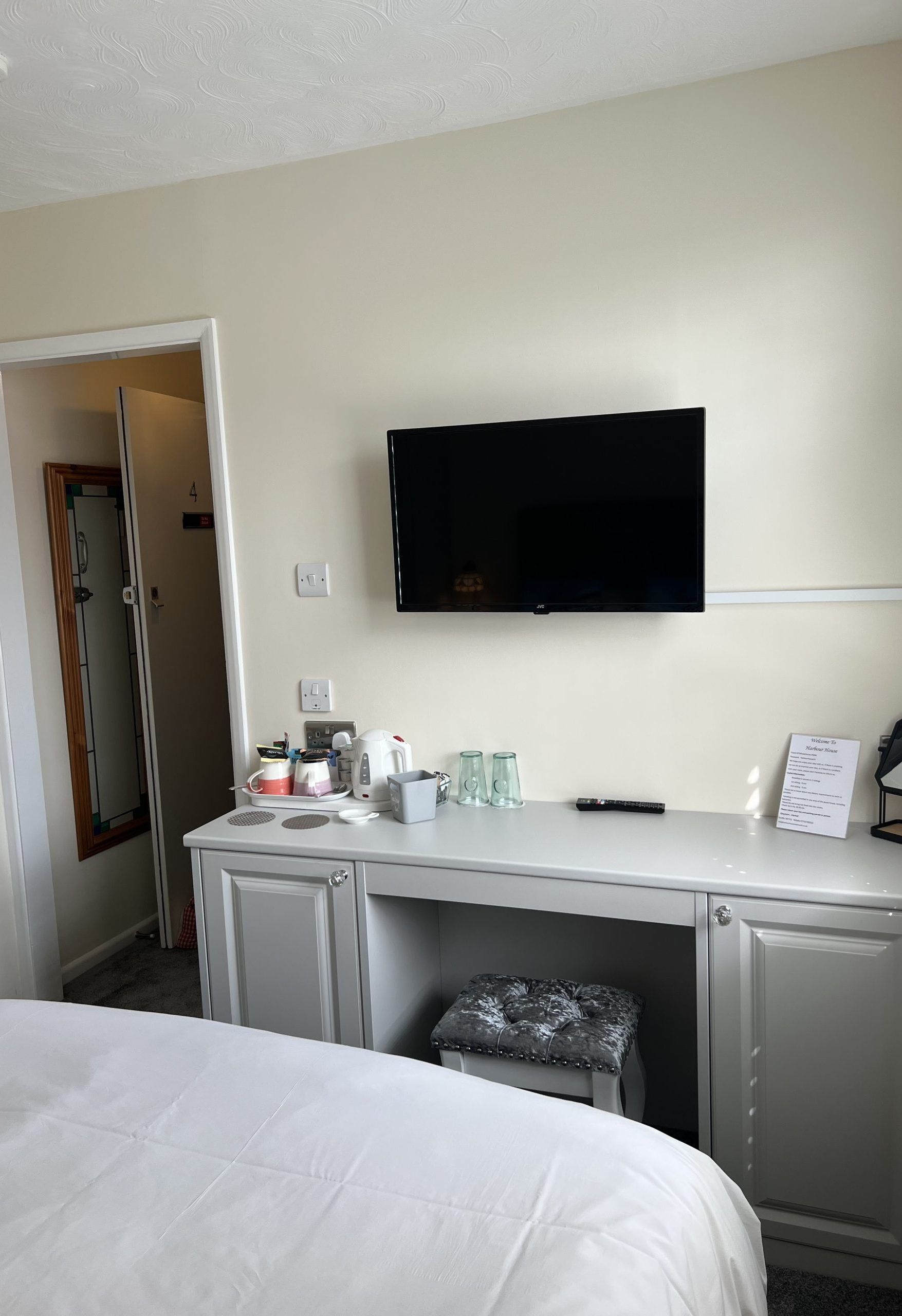 Room amenity