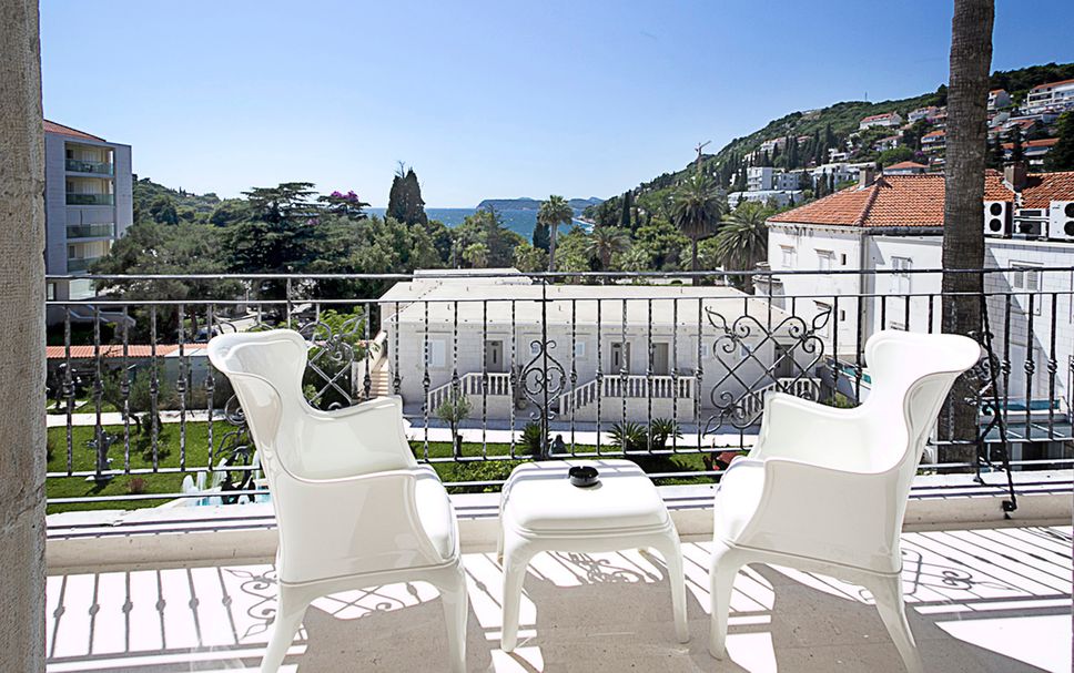 Balcony Photo