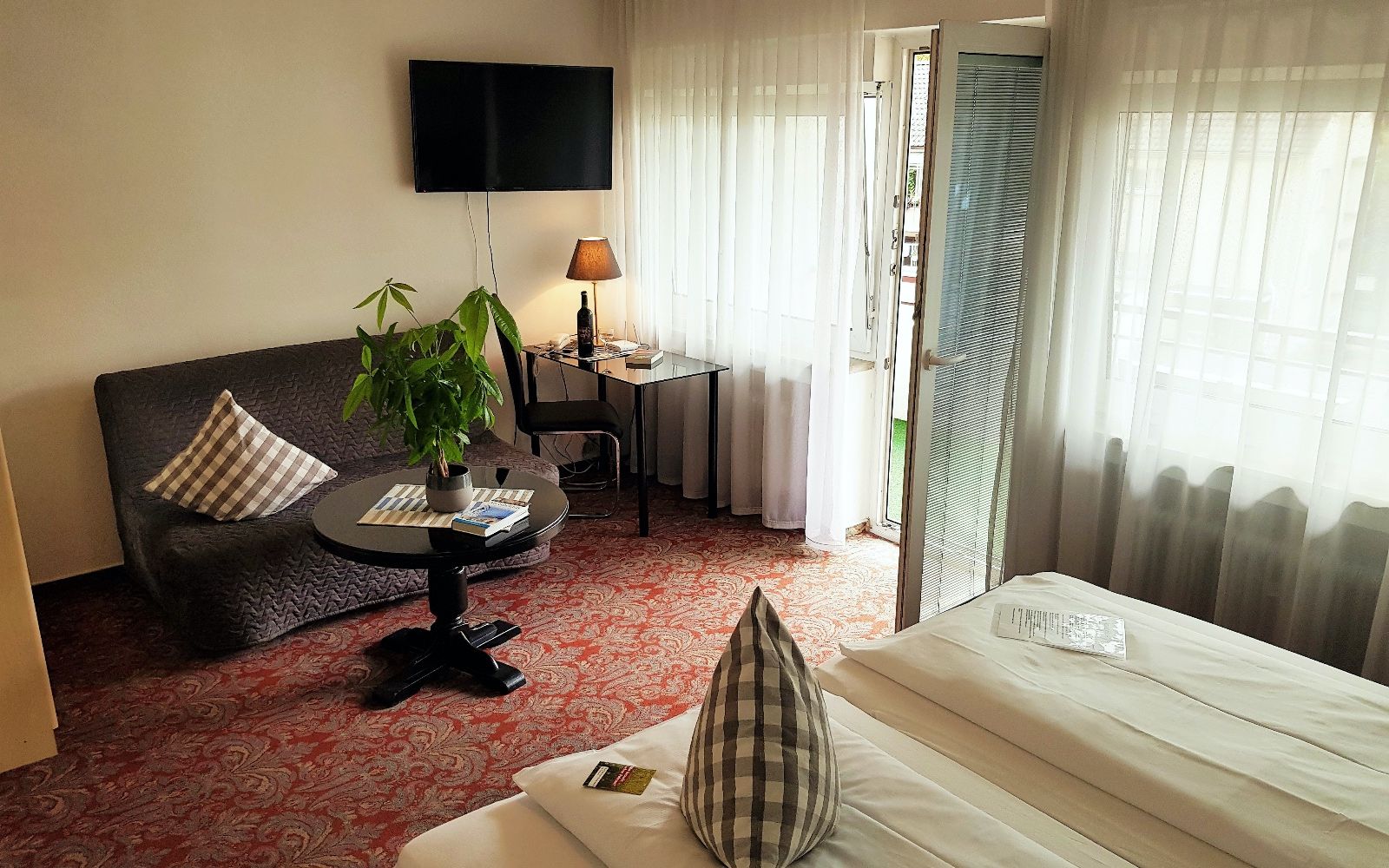 Room amenity