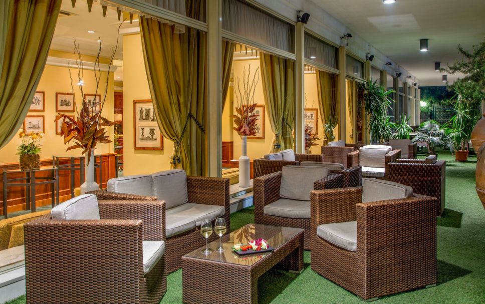 Lounge Photo