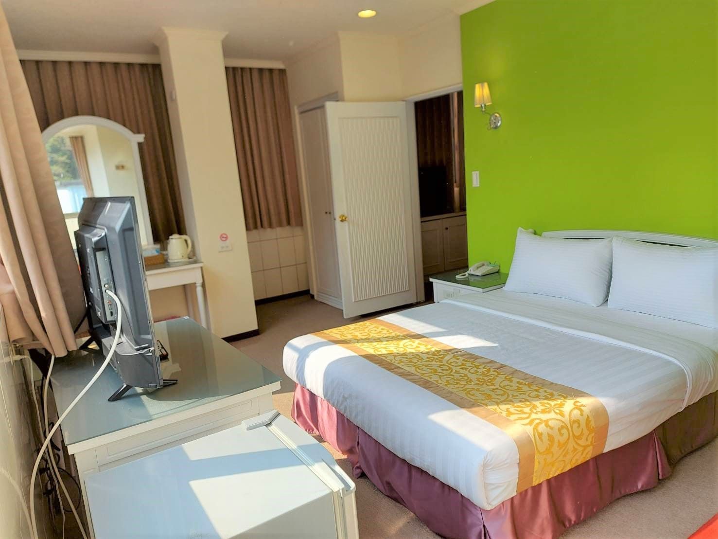 Bedroom