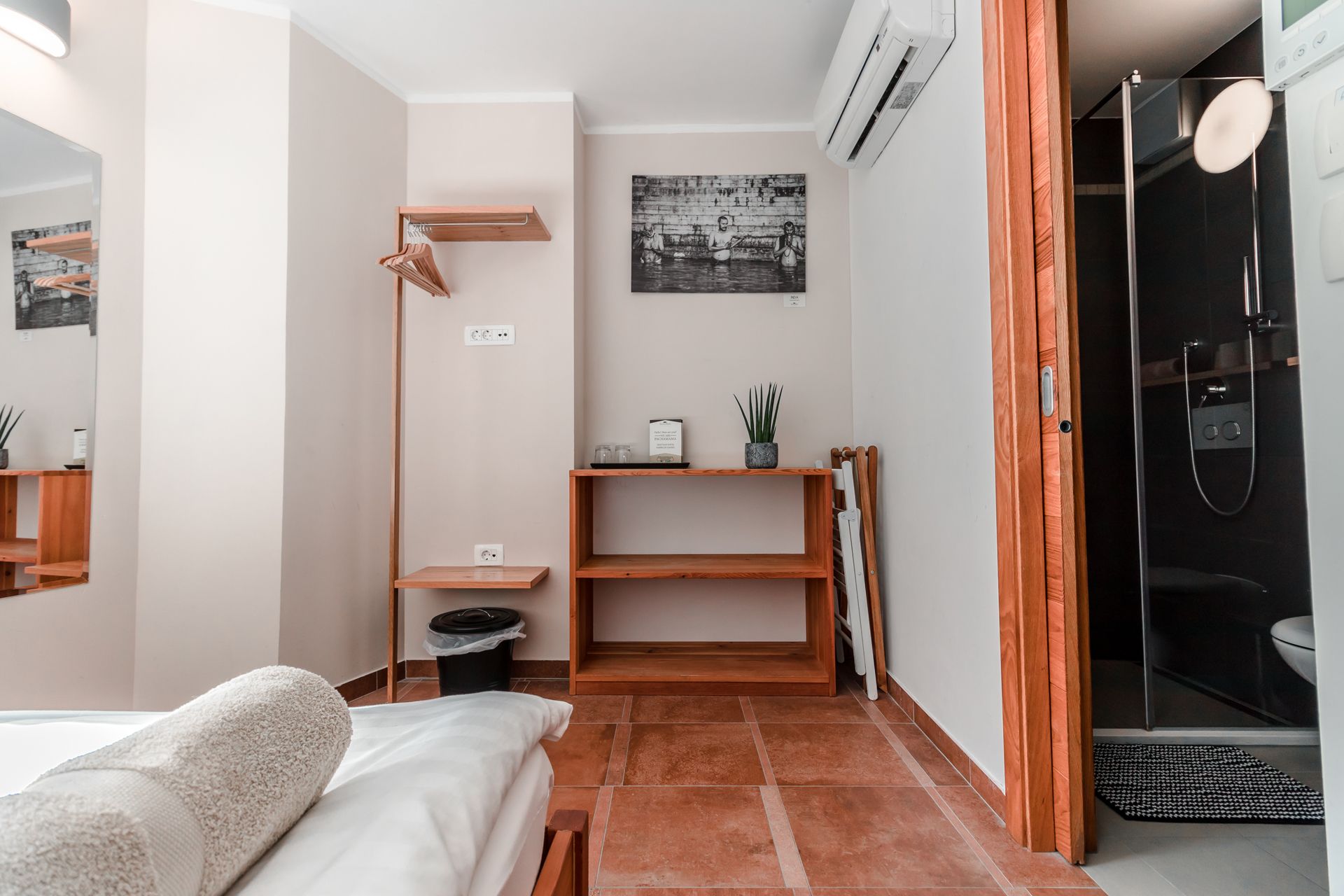 Room amenity