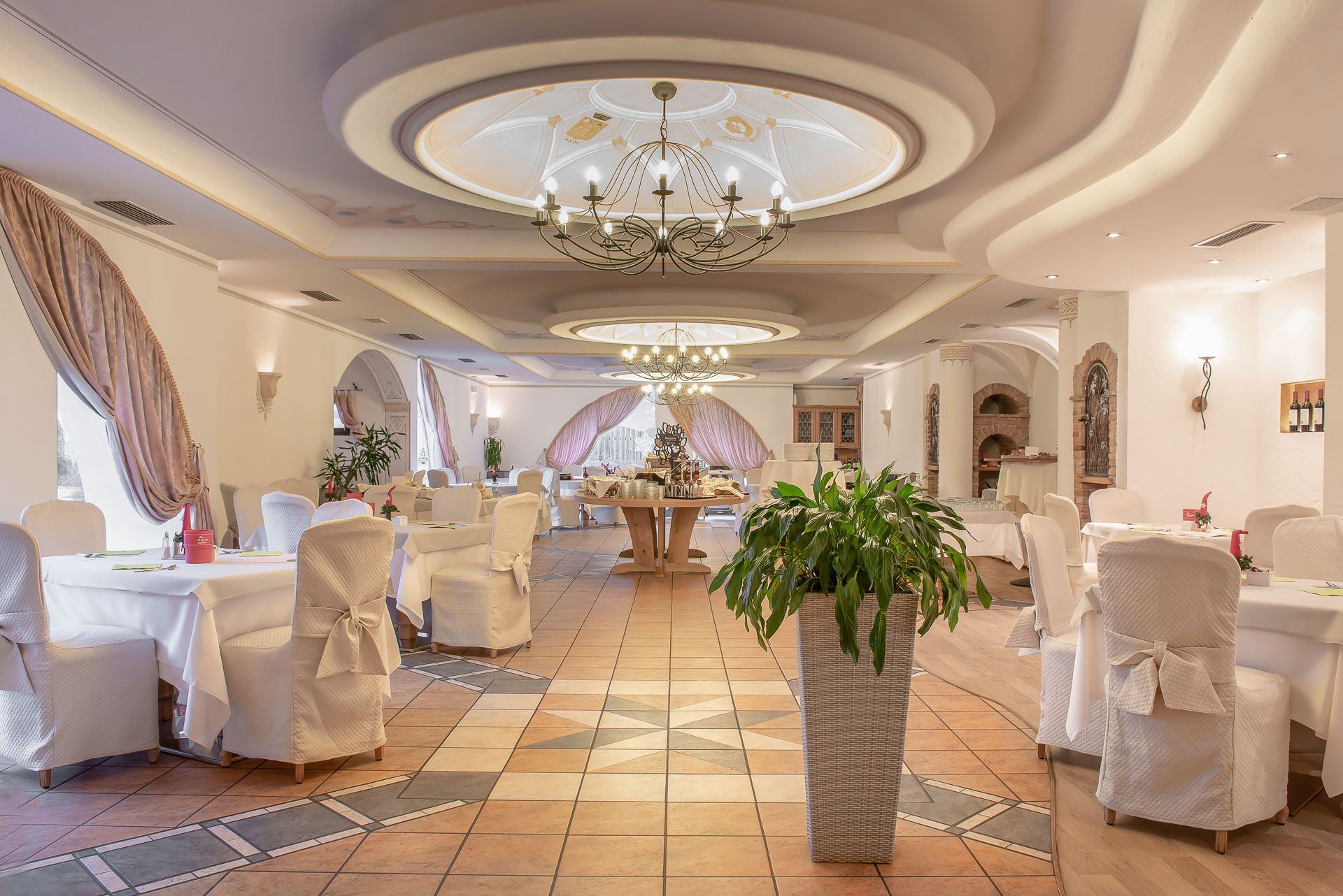 Banquet hall