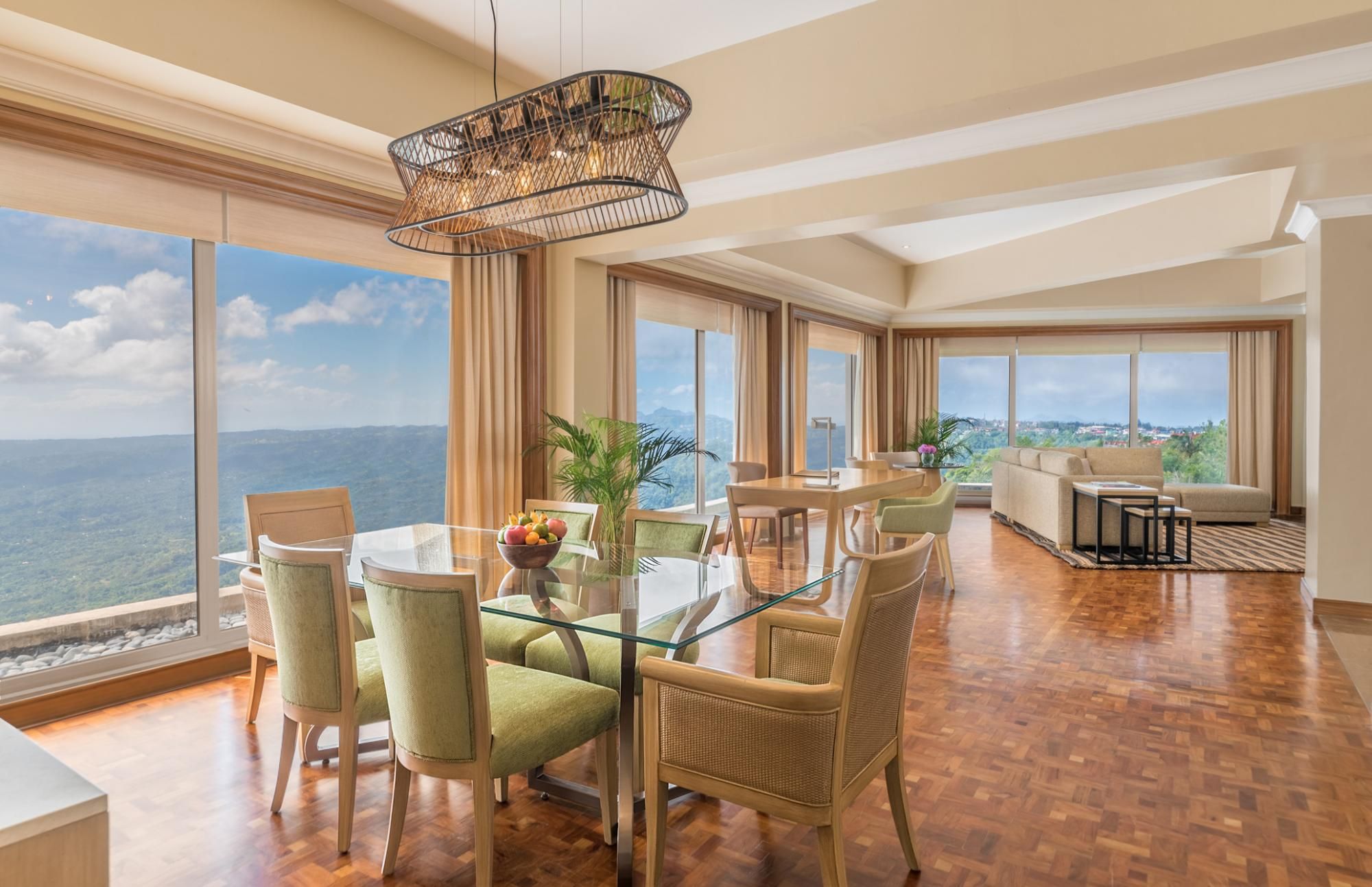 Dining room Photo