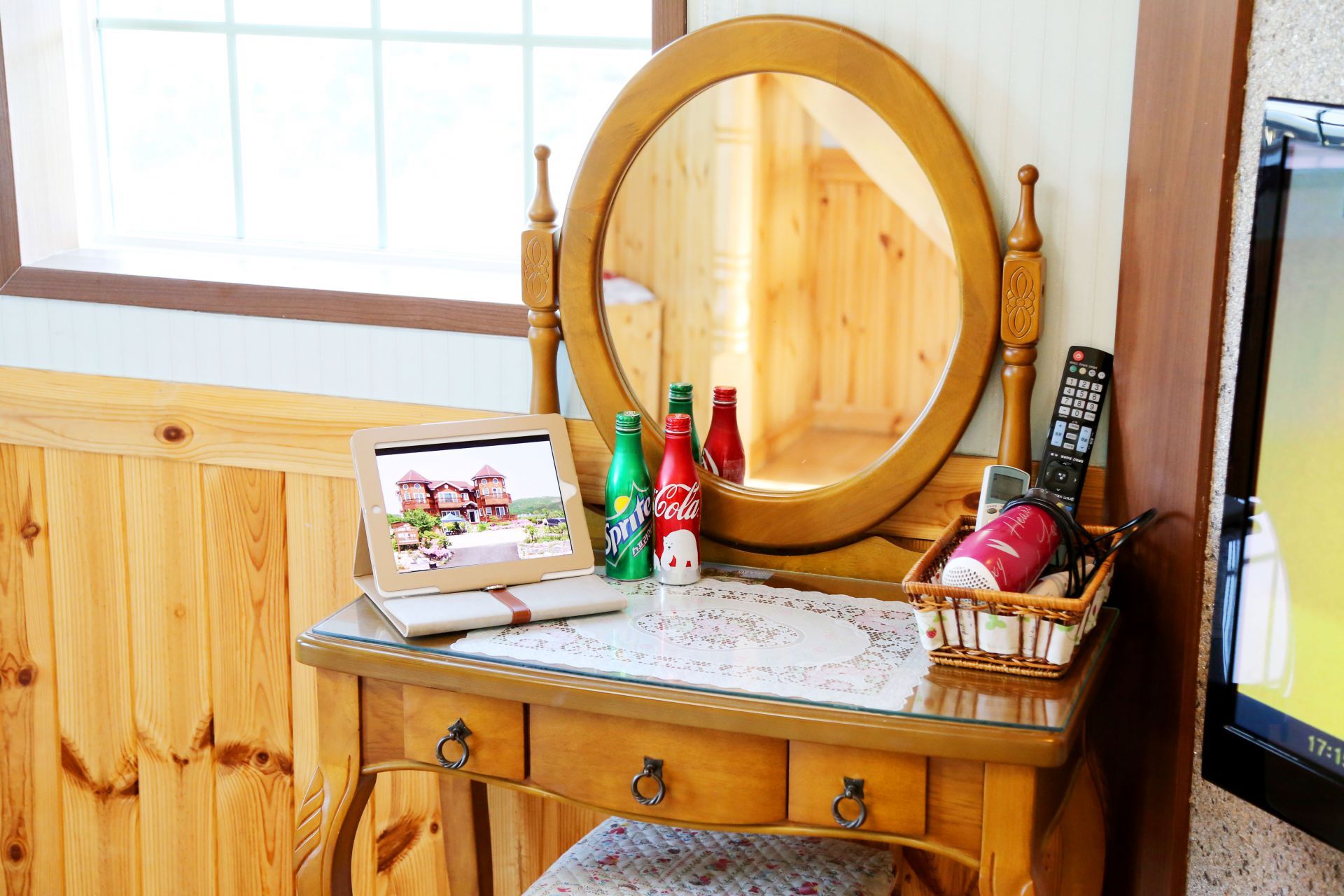 Room amenity
