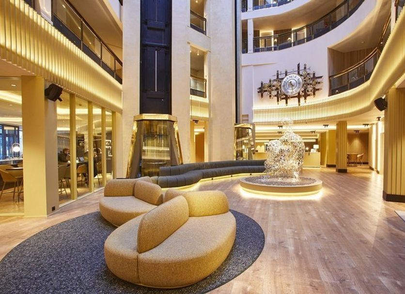 Lobby Photo