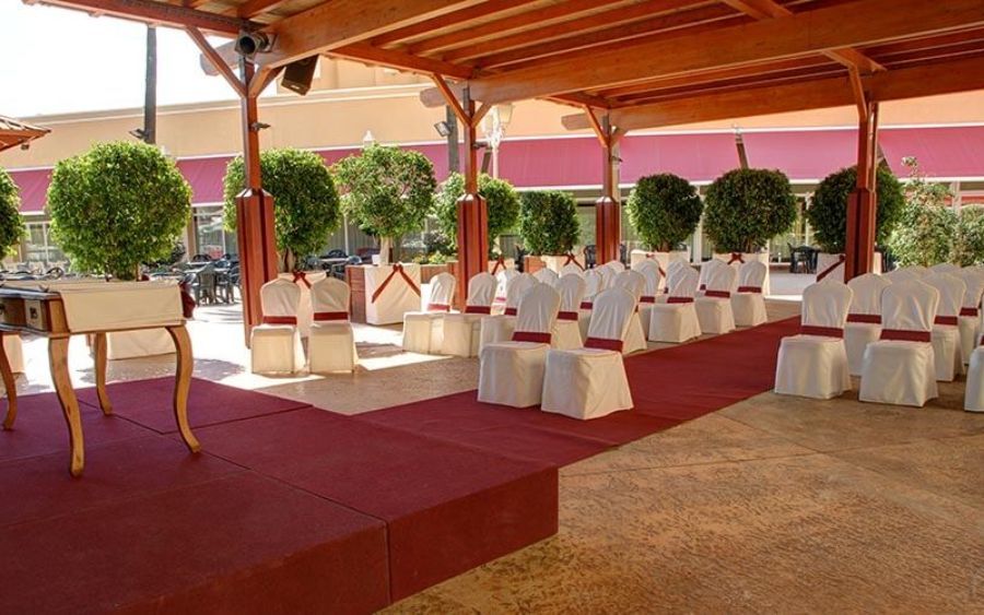 Banquet hall