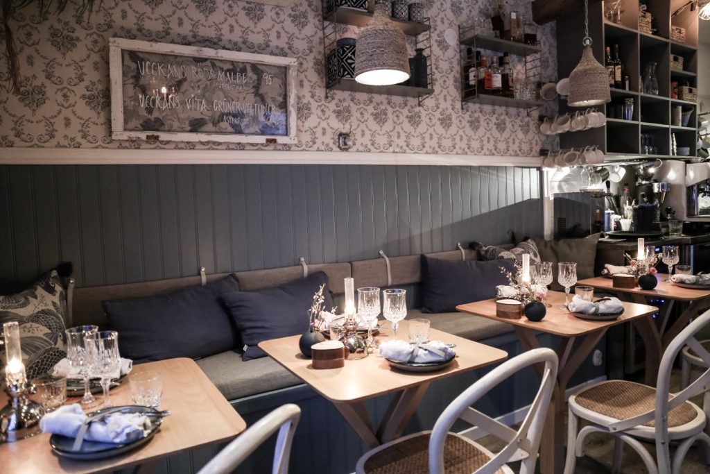 Restaurant Photo