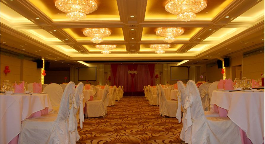 Banquet hall