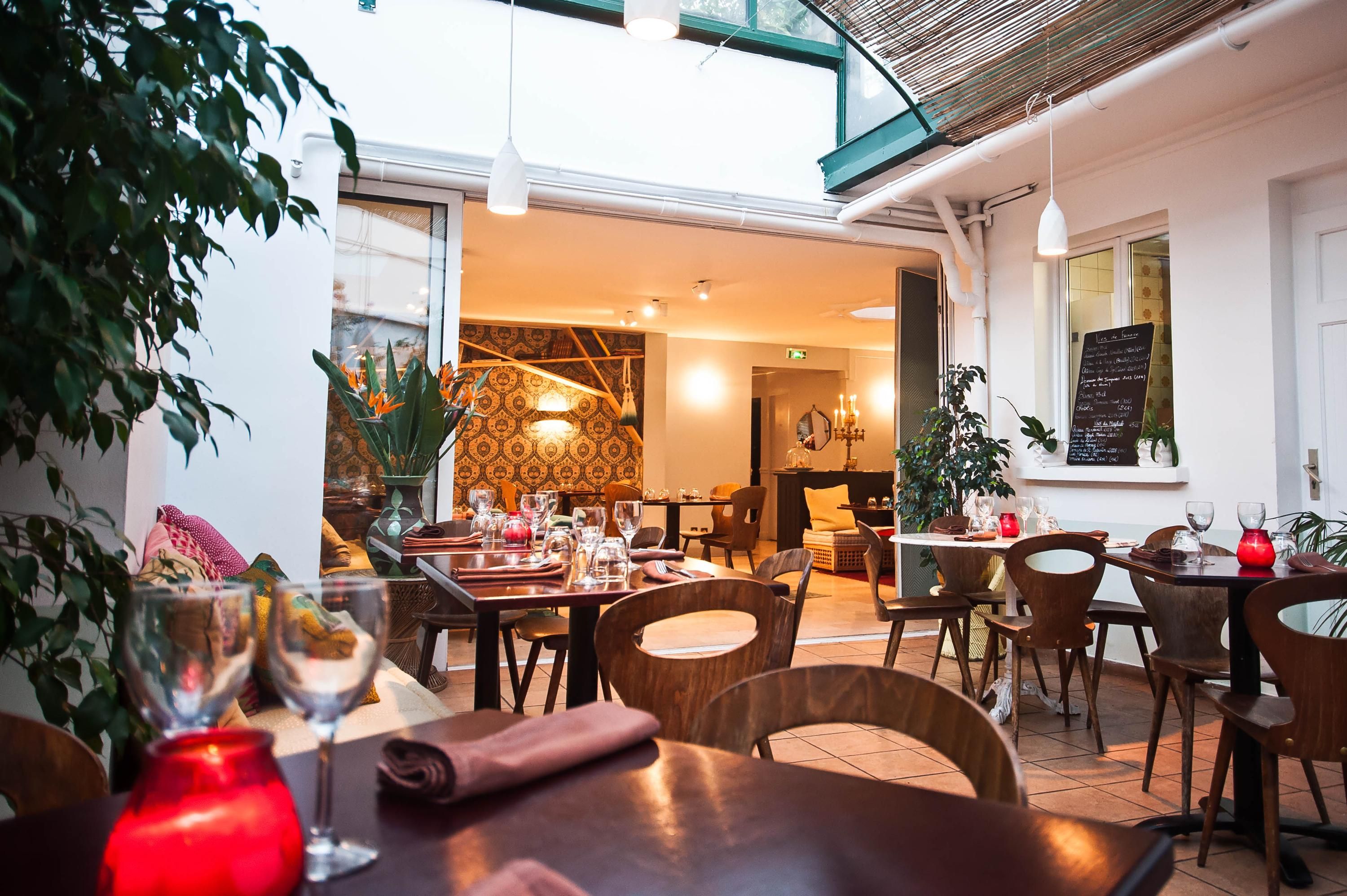 Dining room Photo