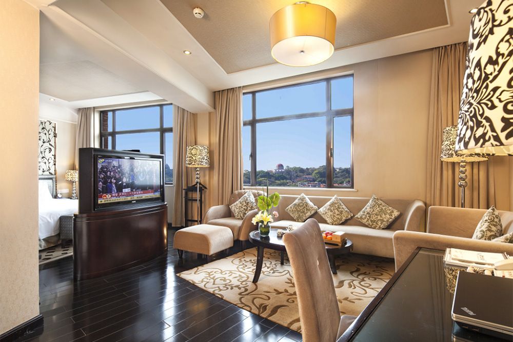 Room amenity