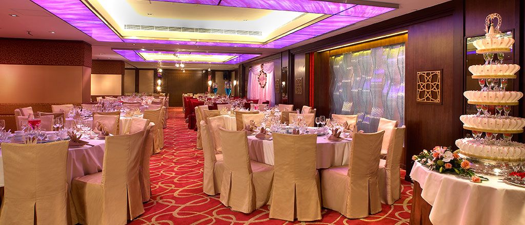 Banquet hall